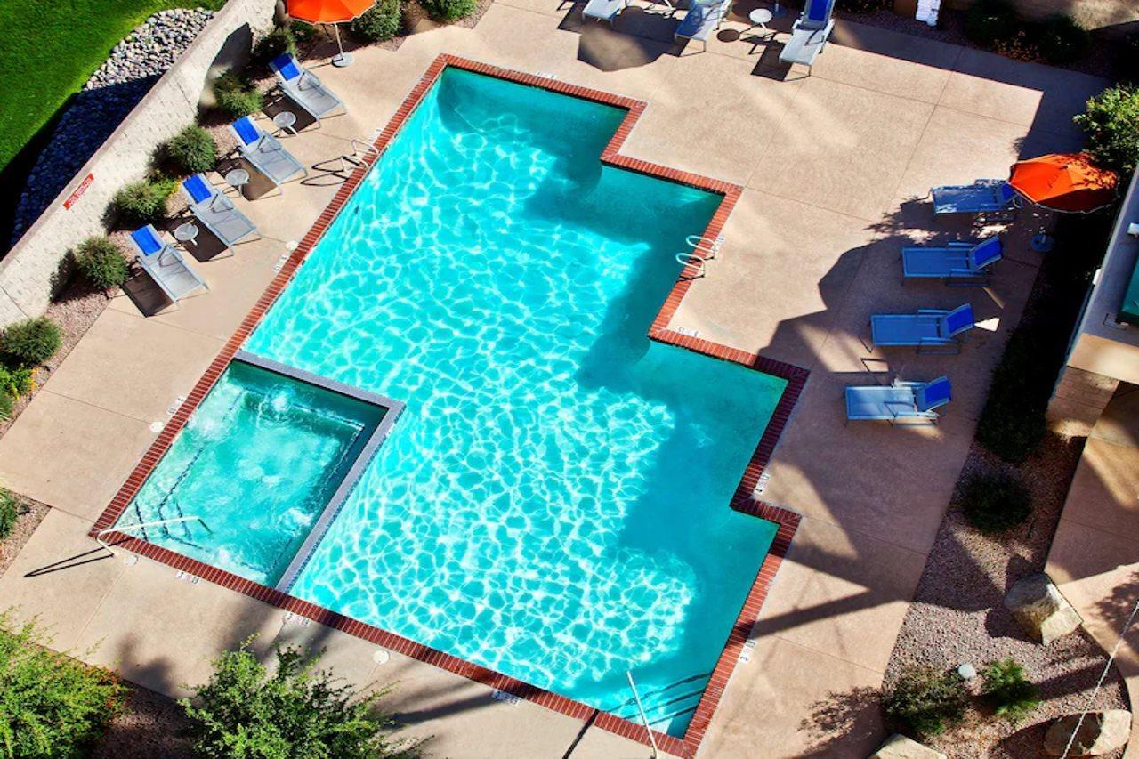 Radisson Hotel Phoenix Airport Екстериор снимка