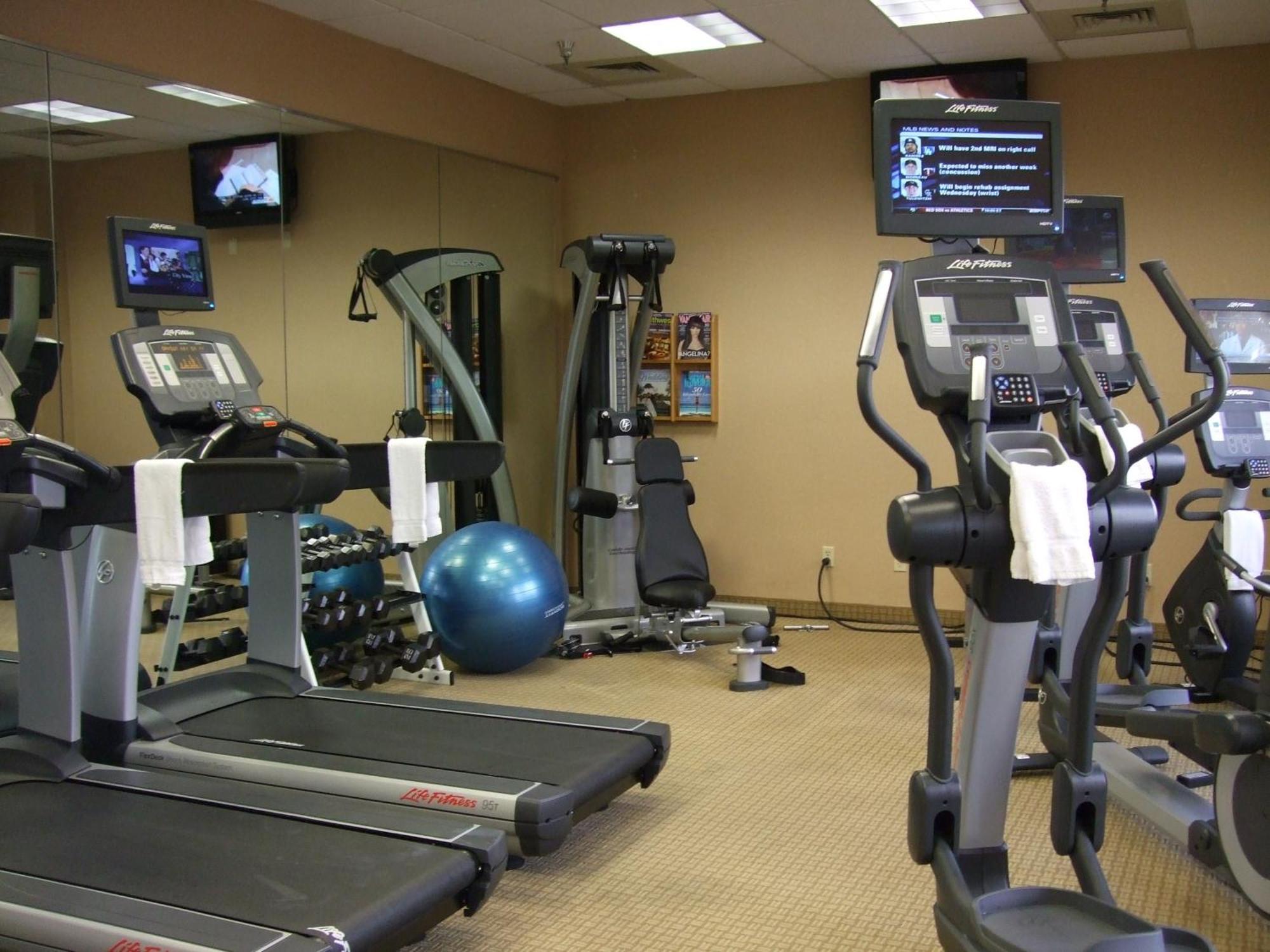 Radisson Hotel Phoenix Airport Екстериор снимка