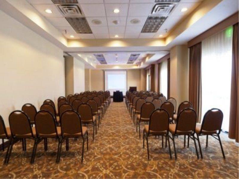Radisson Hotel Phoenix Airport Съоръжения снимка