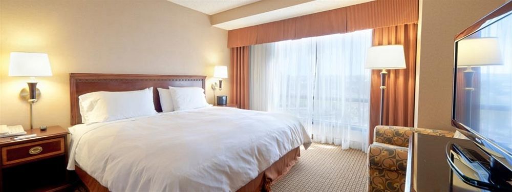 Radisson Hotel Phoenix Airport Стая снимка