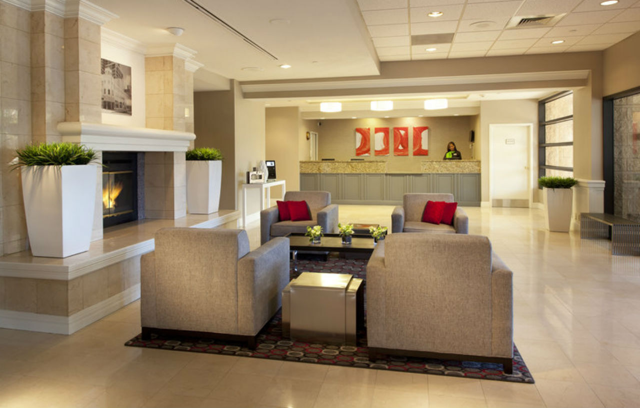 Radisson Hotel Phoenix Airport Екстериор снимка